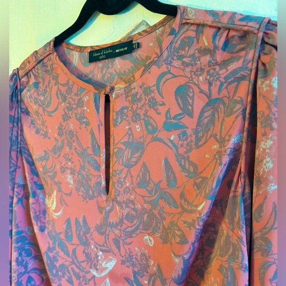 HOUSE OF HARLOW 1960 X REVOLVE Floral Red Keyhole Seymore Blouse Size Small - Picture 4 of 7